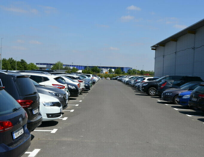 FlughafenParkplatzLeipzig am Flughafen Leipzig